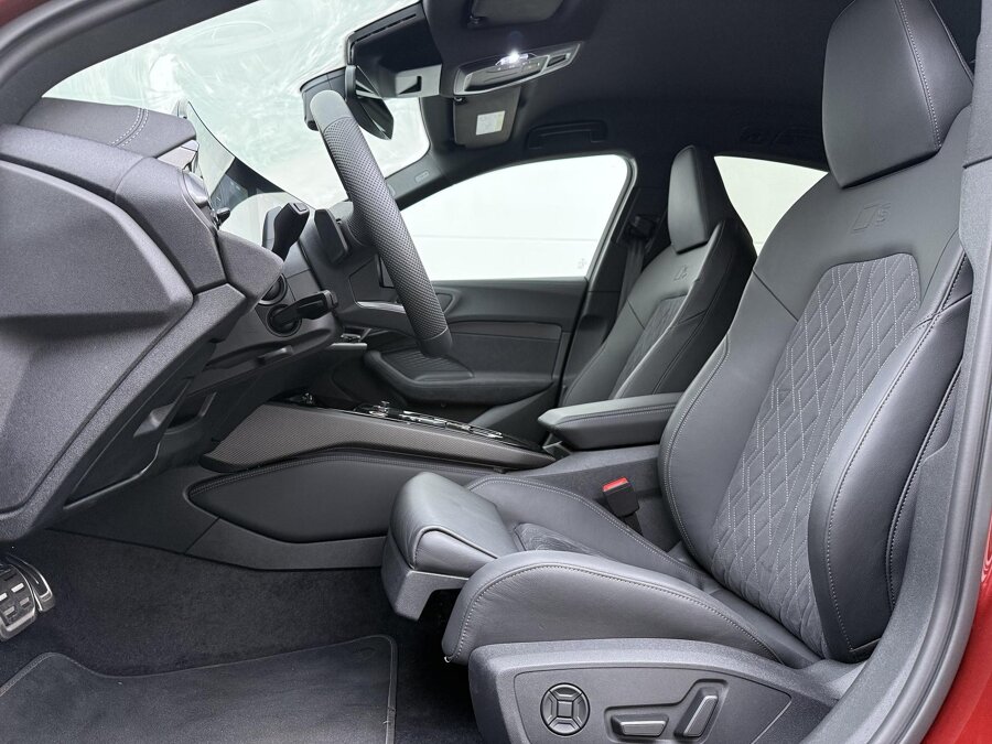 Audi A5 Limousine 2.0 e-hybrid 367 PK Quattro S edition Competition