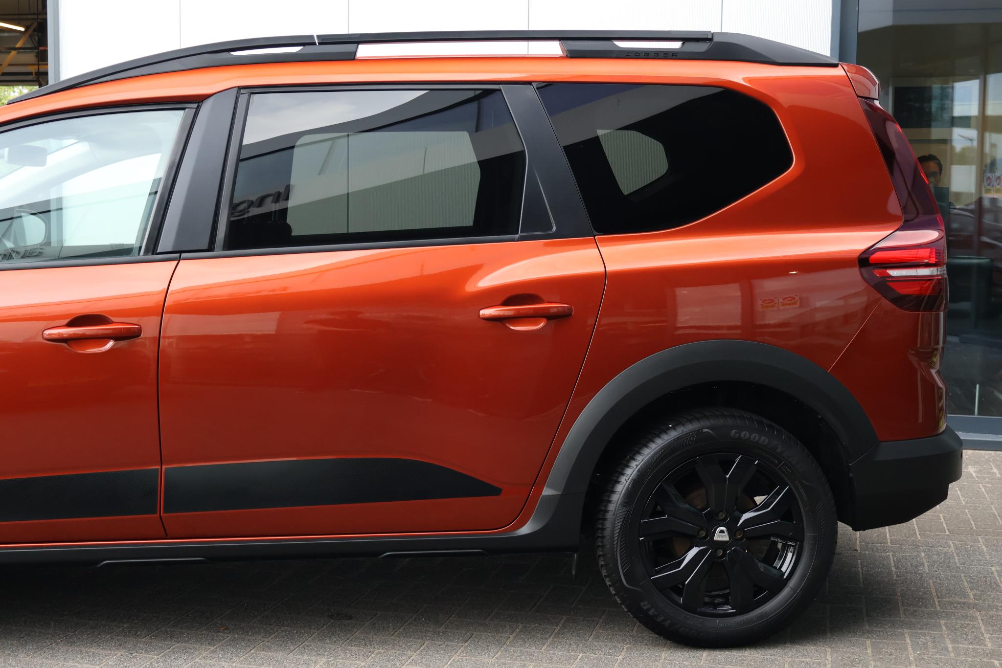 Dacia Jogger 1.0 TCe 100 Bi-Fuel Extreme - Bild 5