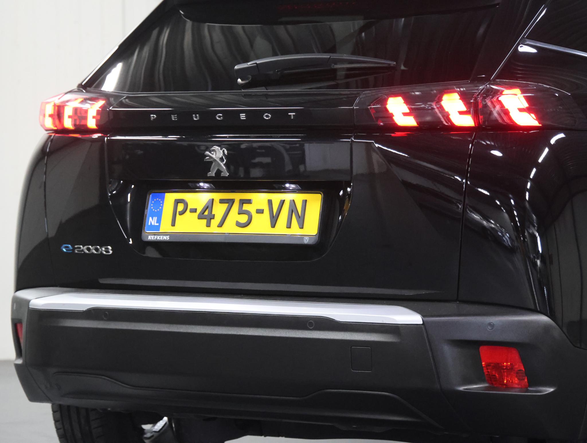 Peugeot e-2008