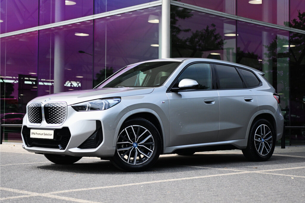 BMW iX1 1