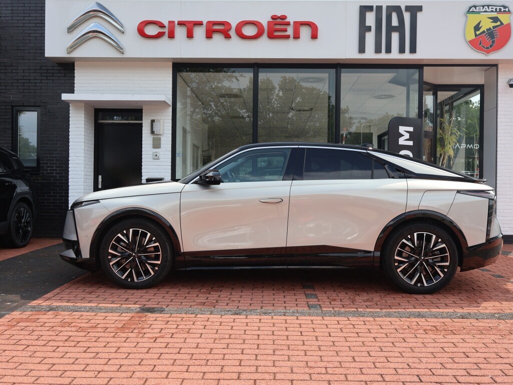 DS N°8 EV 73,7 kWh 230PK Étoile, Rijklaarprijs | Panoramadak | Two Tone | Stoelventilatie | Alcantara | Focal Audio - Afbeelding 2