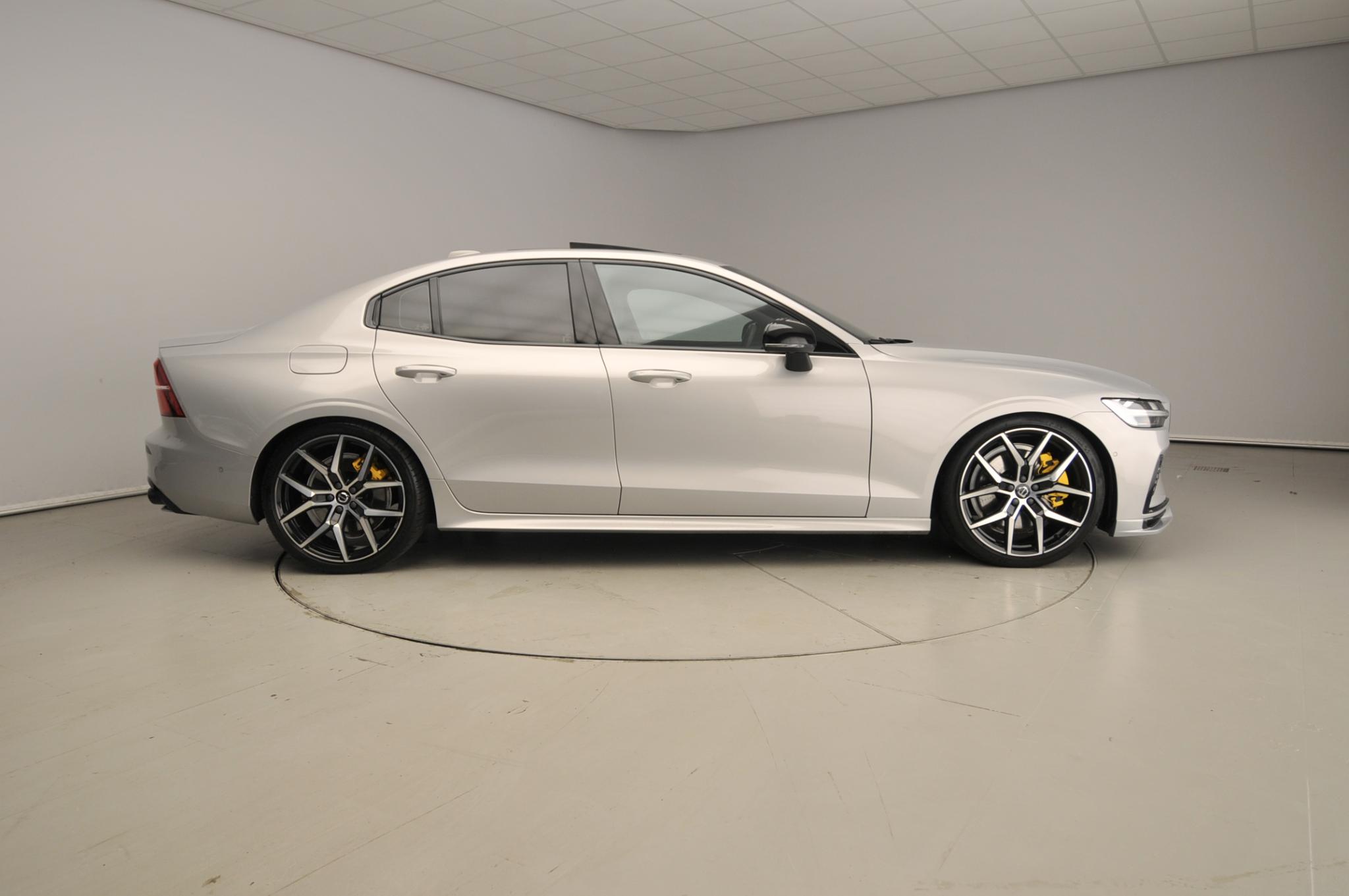 Volvo S60 2.0 Recharge T6 AWD Plus Dark - Afbeelding 4