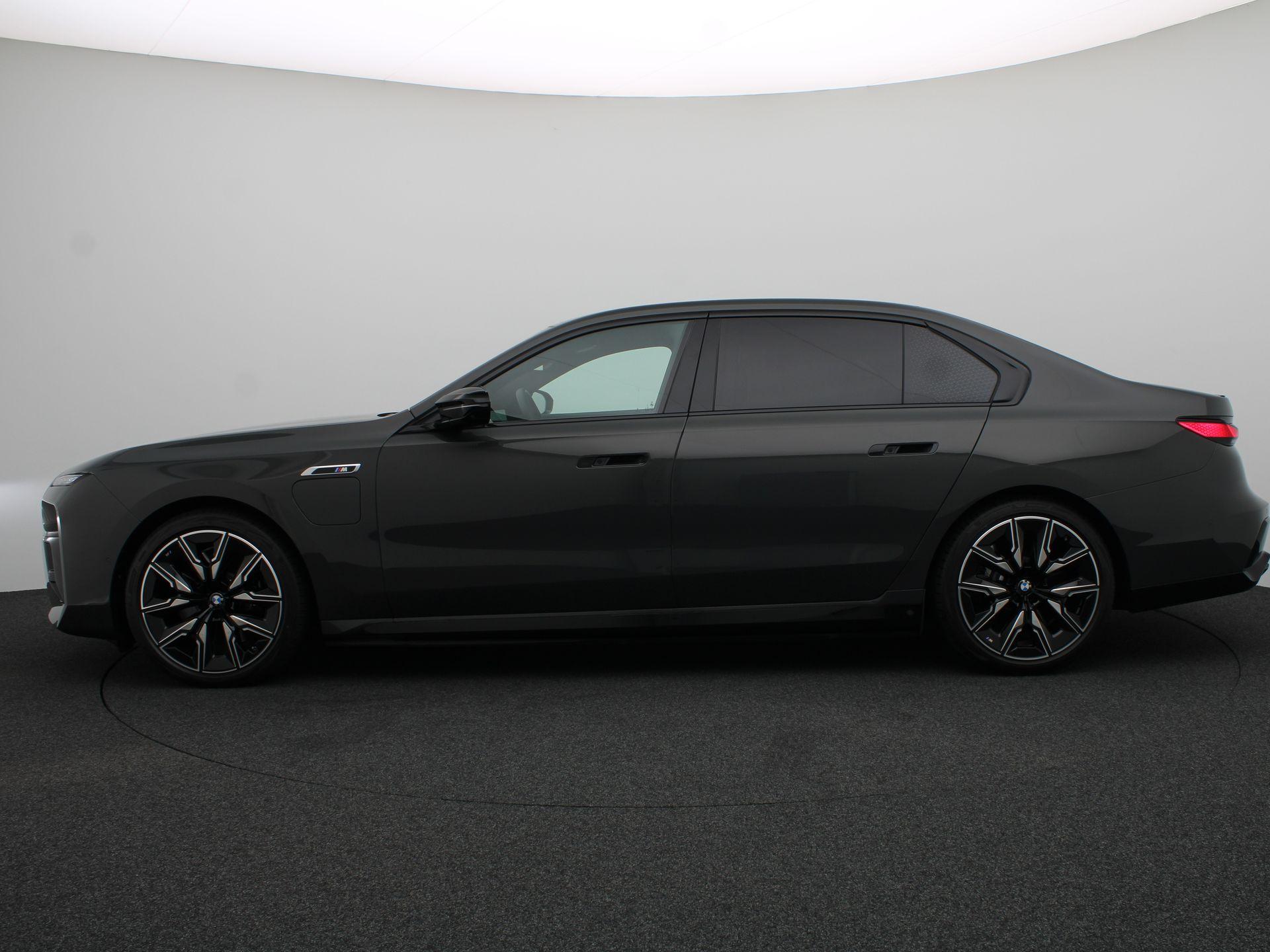 BMW 7 Serie M760e xDrive - Afbeelding 4