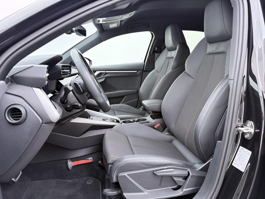 Audi A3 Limousine 30 TFSI S-Line edition