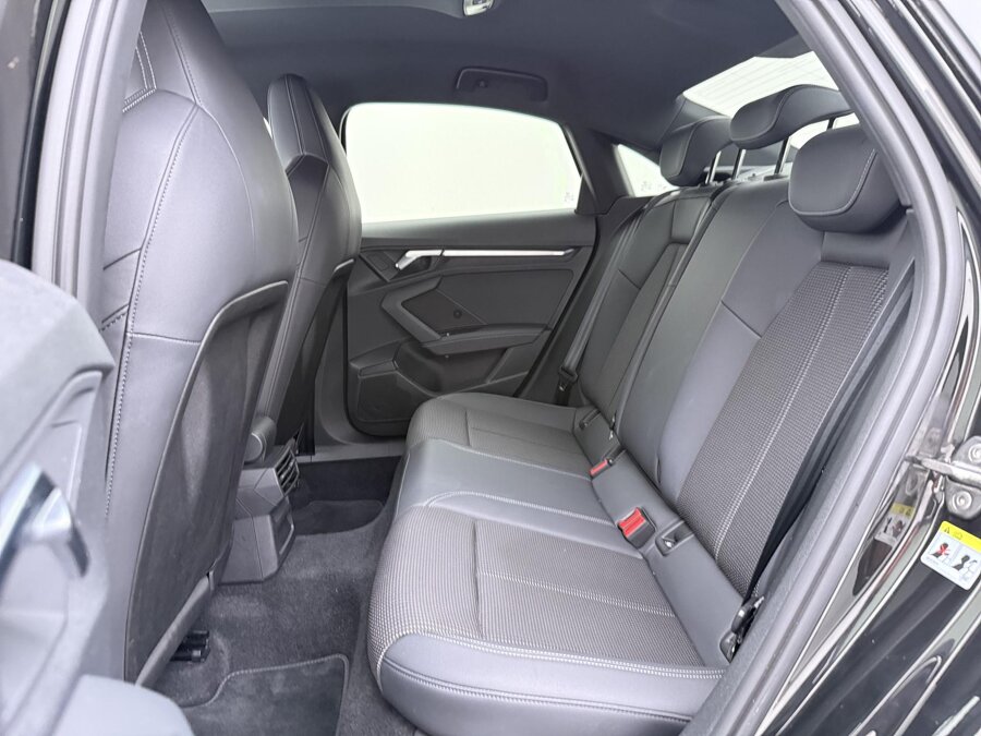 Audi A3 Limousine 30 TFSI S-Line edition