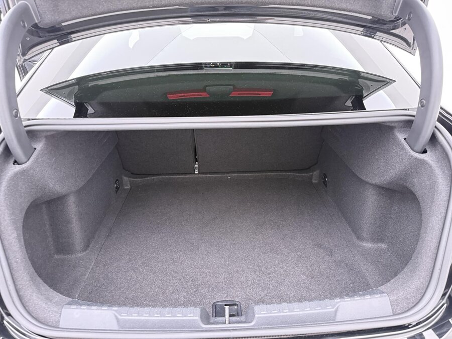 Audi A3 Limousine 30 TFSI S-Line edition