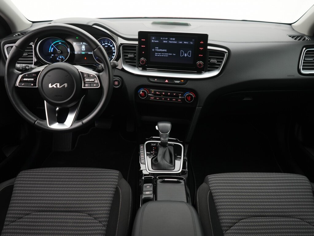Kia XCeed 1.6 GDi PHEV Dynamic Line | Carplay Navigatie | Camera | Cruise control - Afbeelding 3