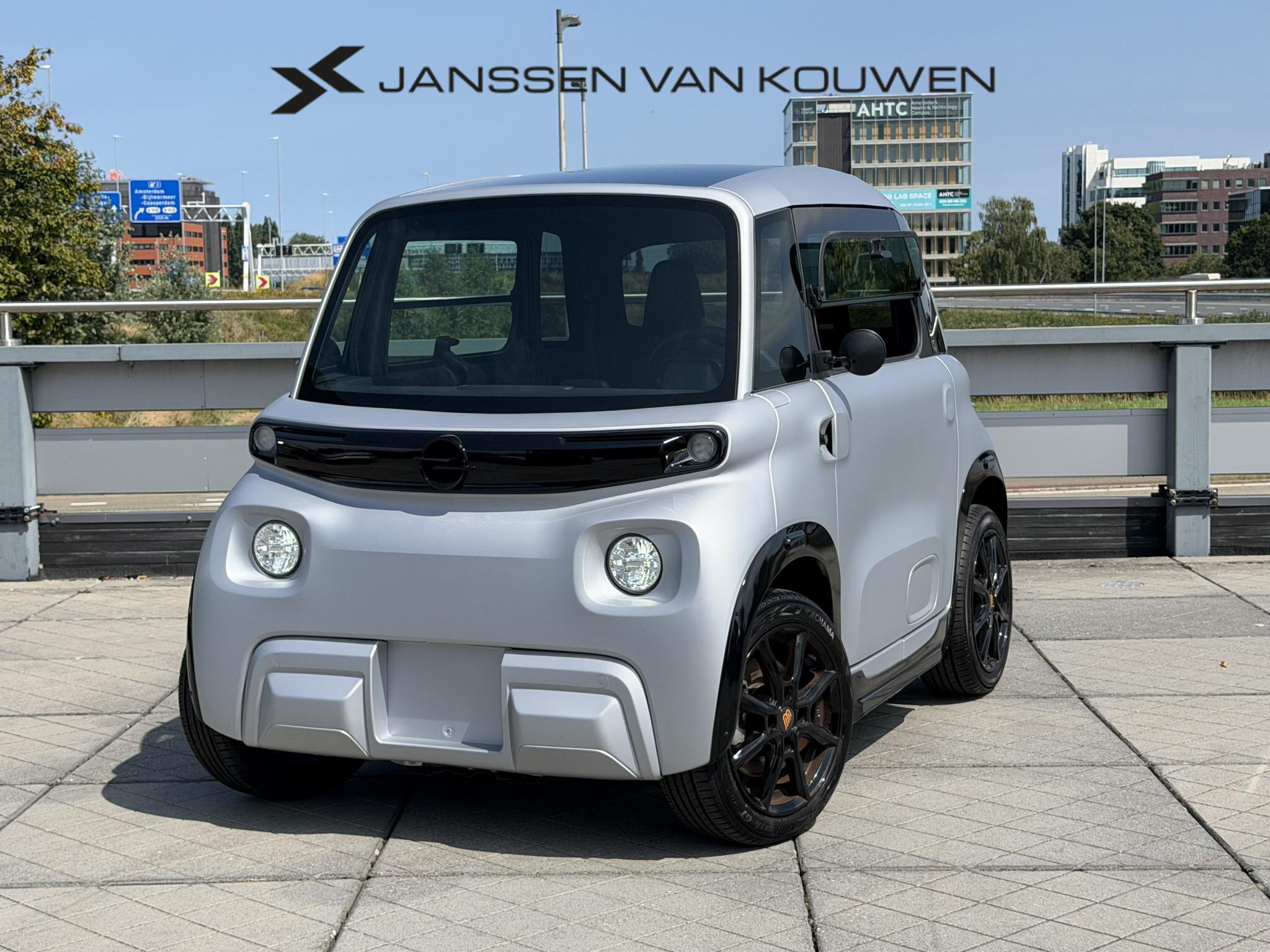 Opel Rocks-e JVK Edition