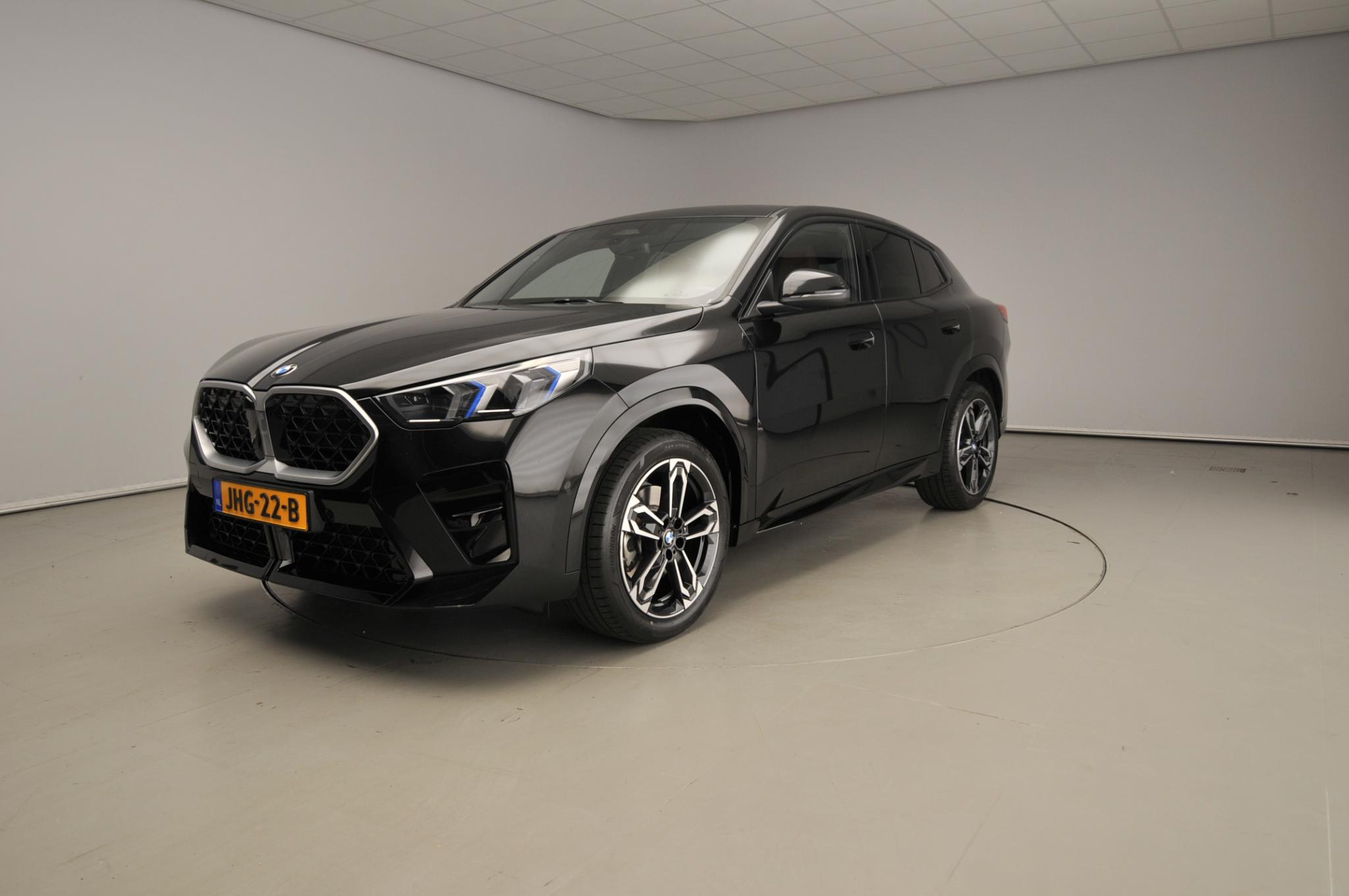 BMW X2 sDrive20i - Afbeelding 1
