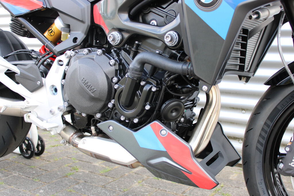 BMW F 900 R 14