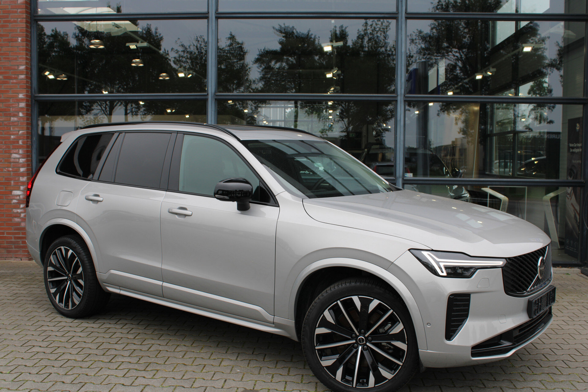 Volvo XC90 T8 Plug-in hybrid AWD Ultra Dark - Afbeelding 1