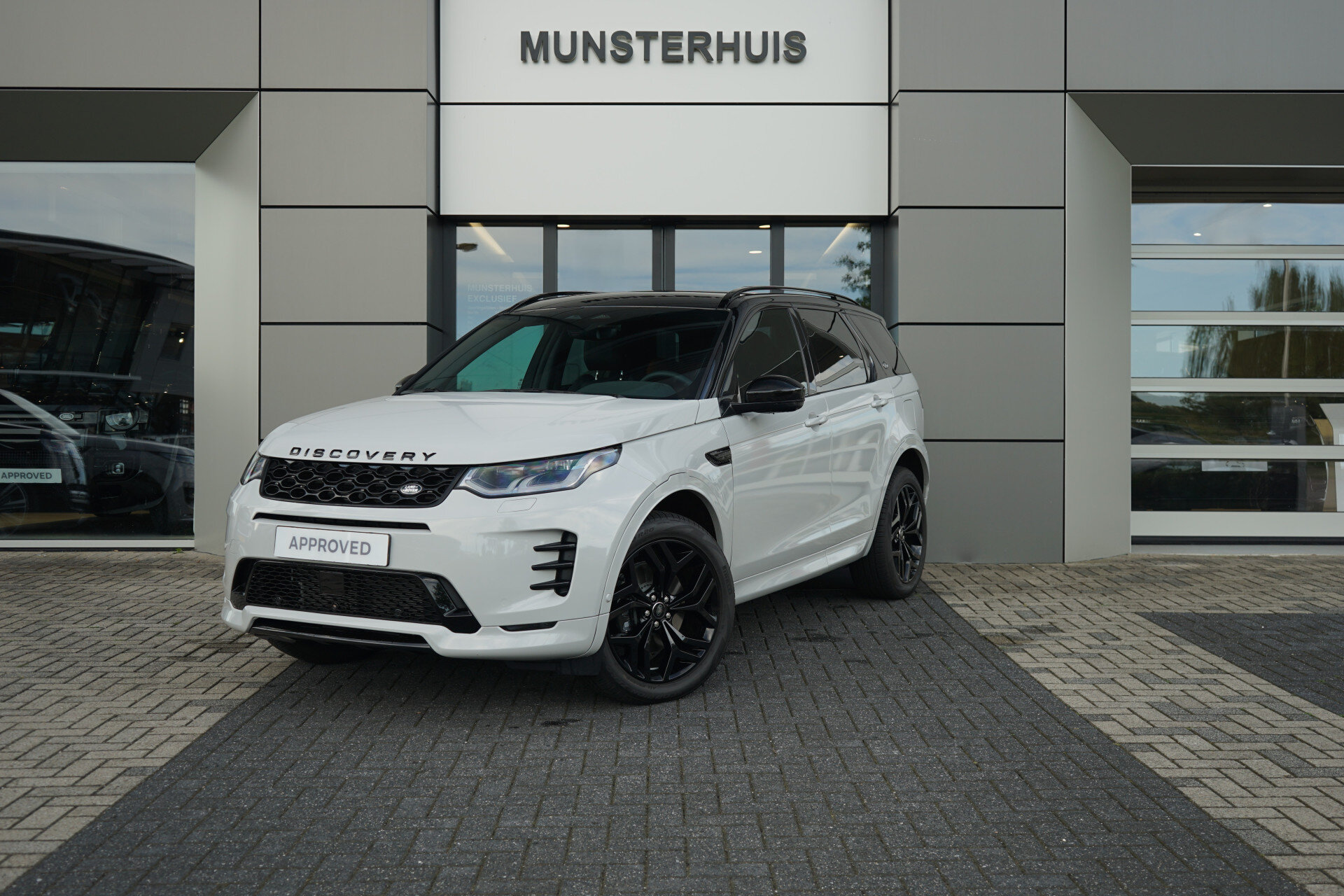 Land Rover Discovery Sport P270e PHEV Business Landmark Edition