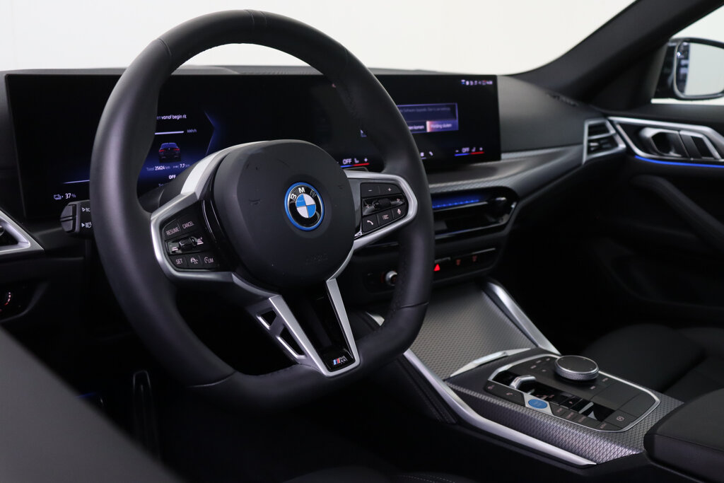 BMW i4 3
