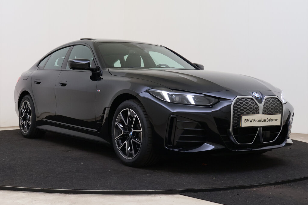 BMW i4 13