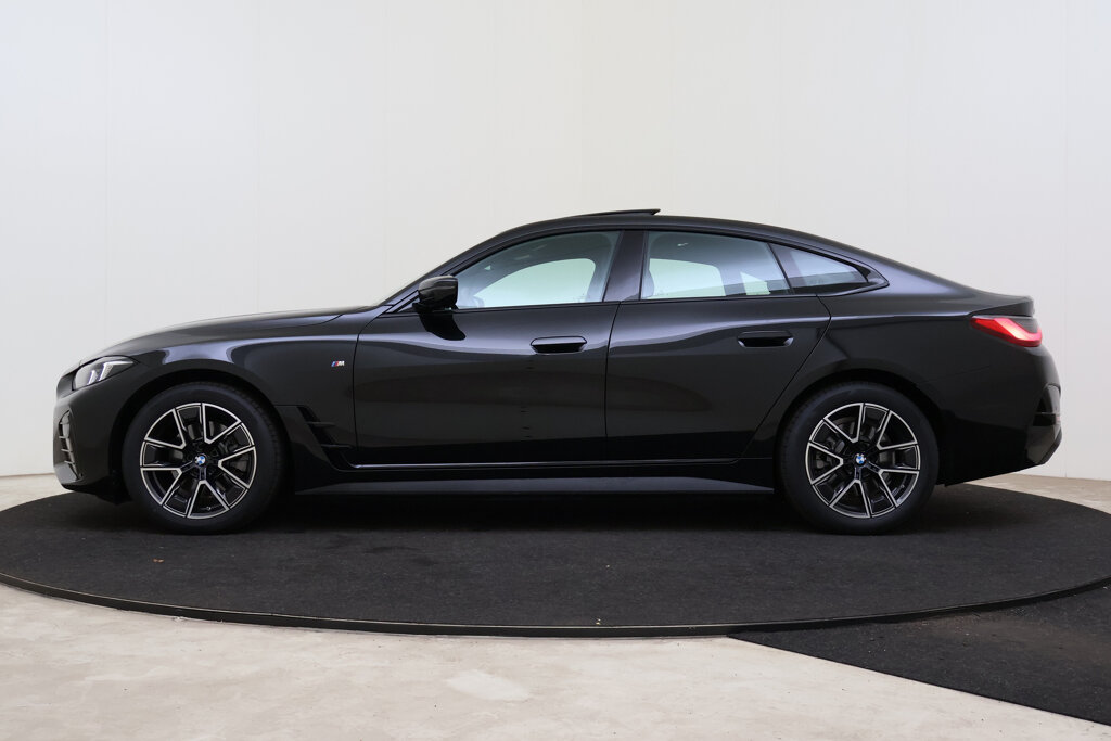 BMW i4 14