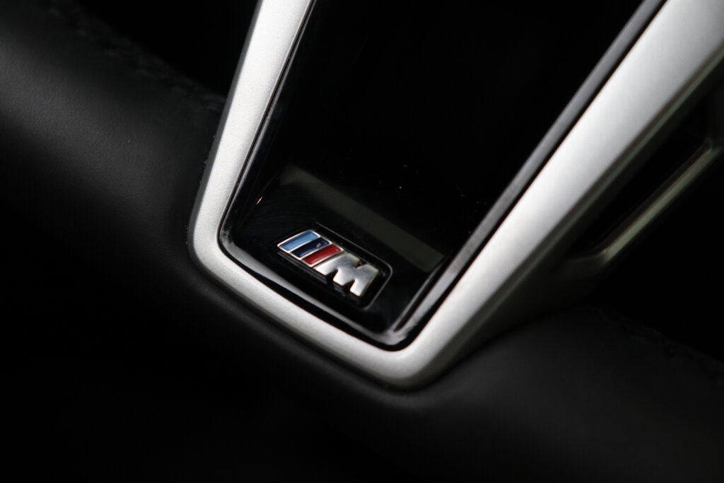 BMW i4 28