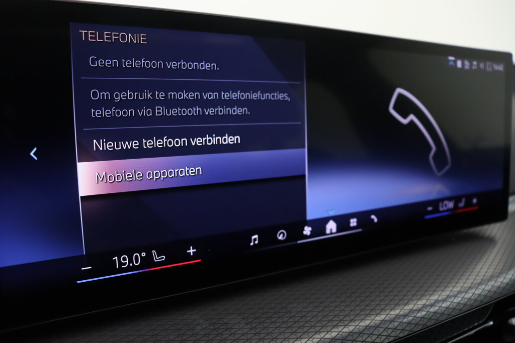 BMW i4 41