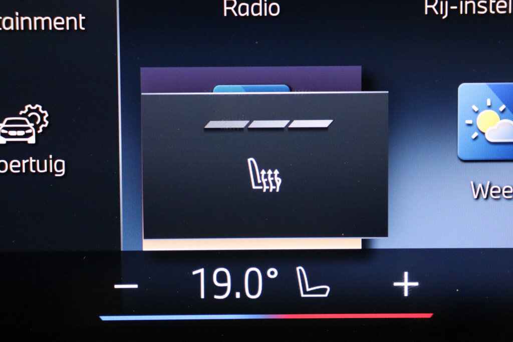 BMW i4 47
