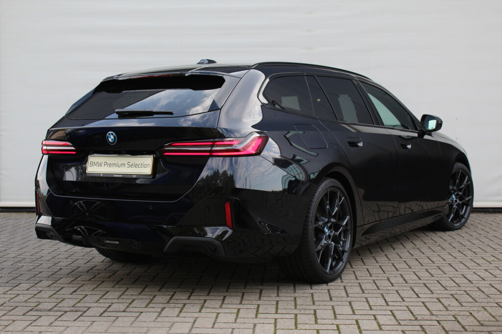 BMW i5 4