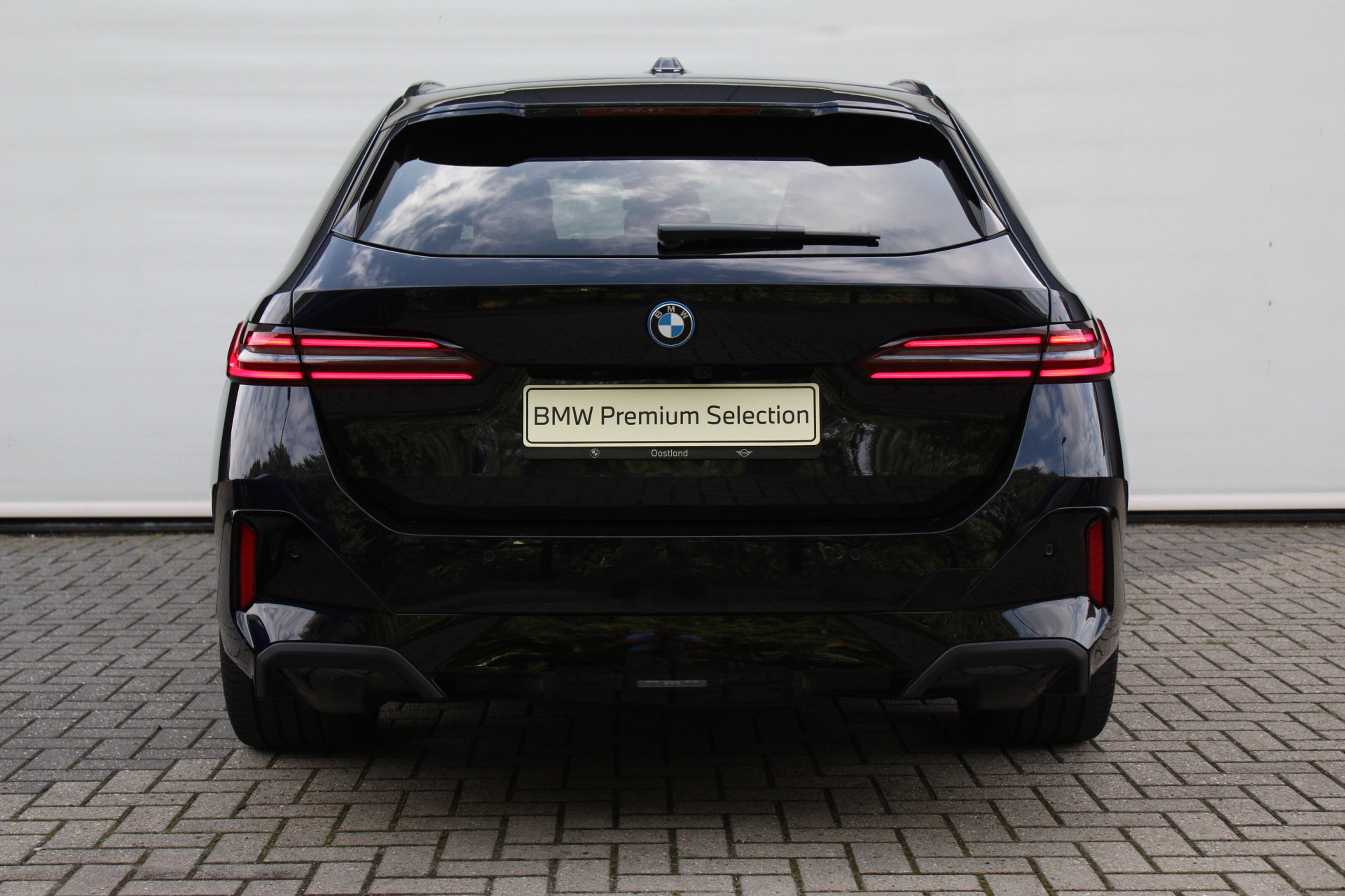 BMW i5 6