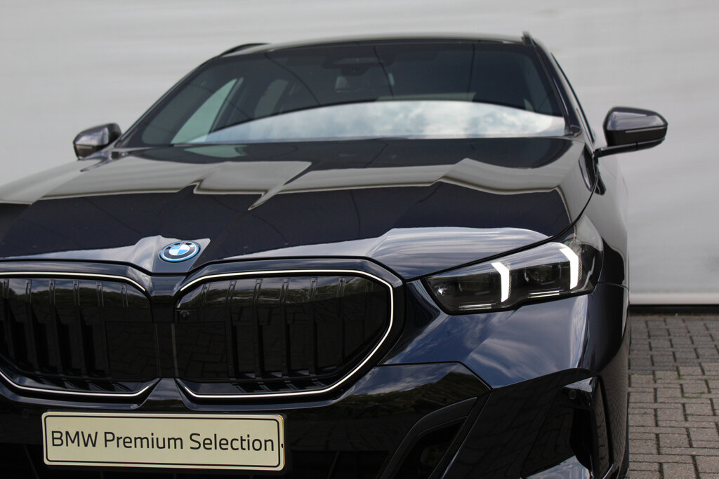 BMW i5 18