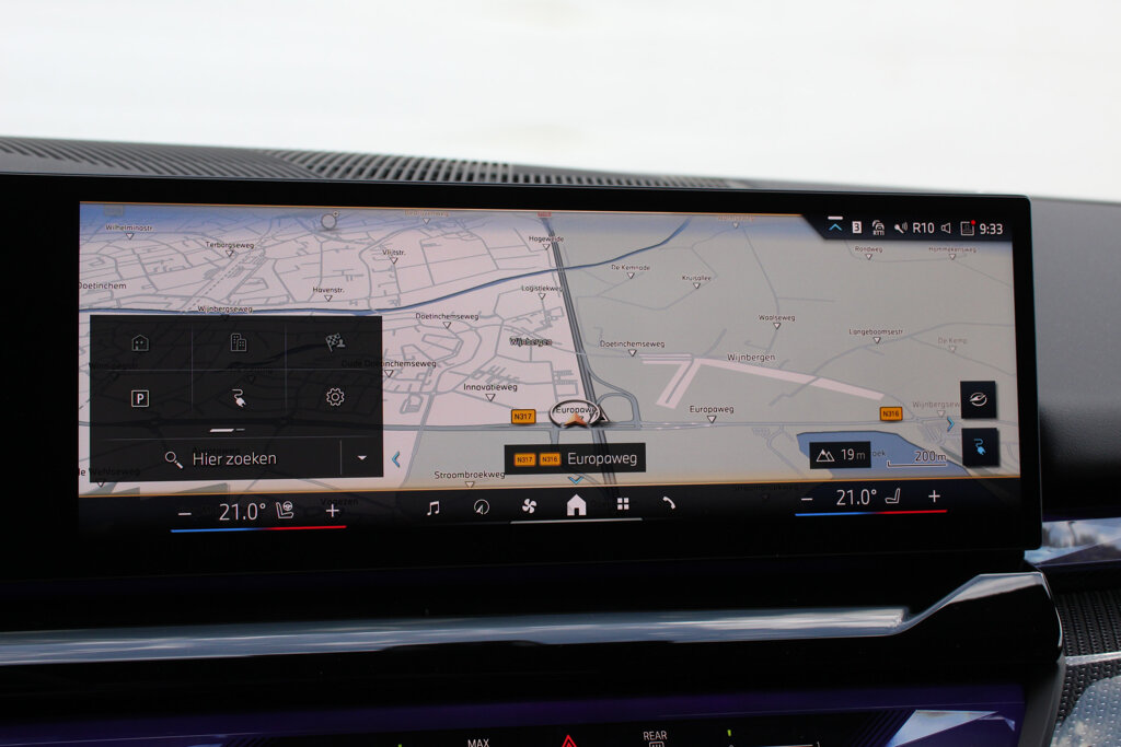 BMW i5 30