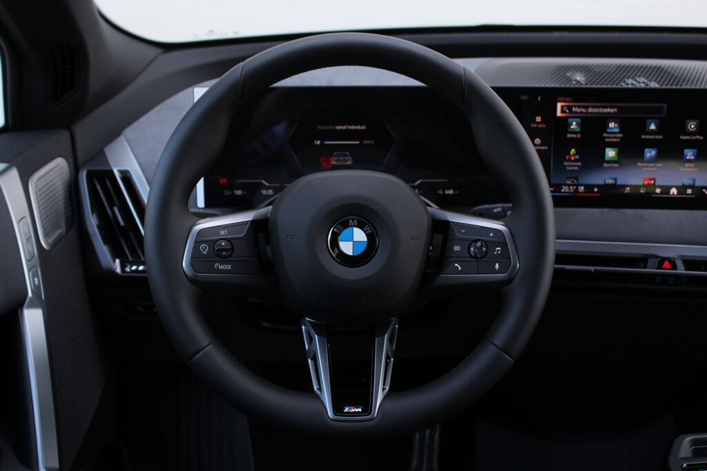 BMW iX 28