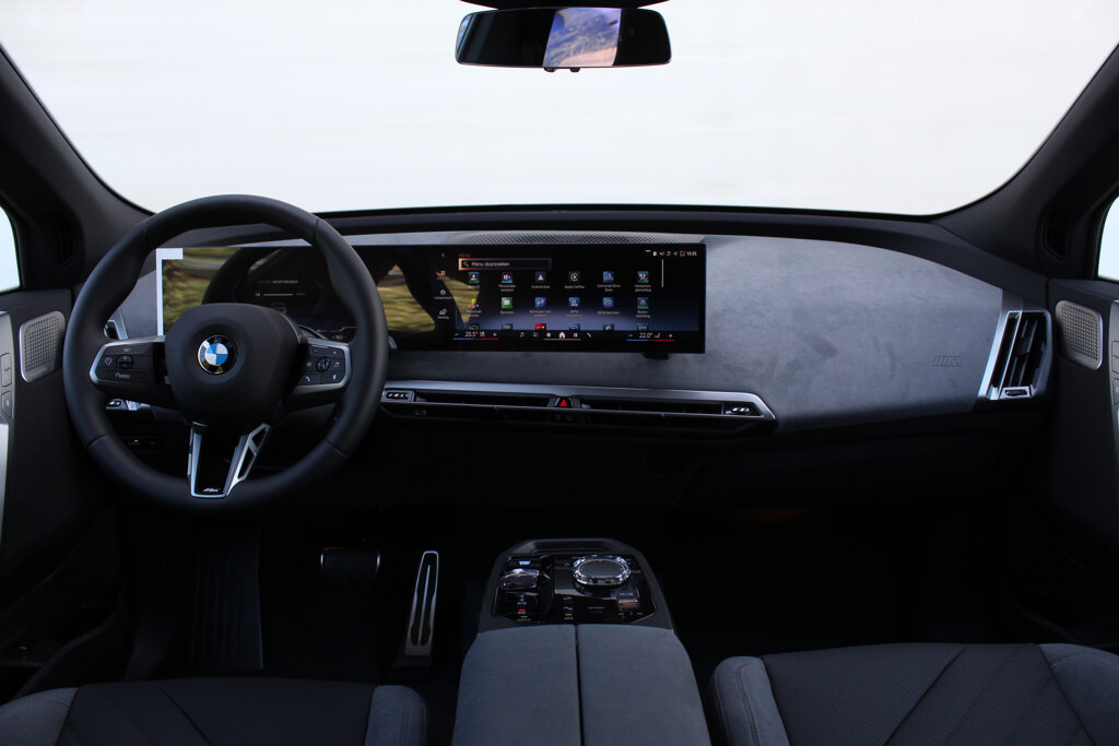 BMW iX 30