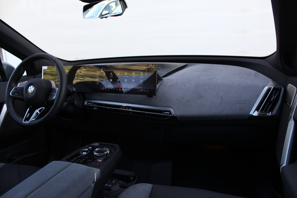 BMW iX 31
