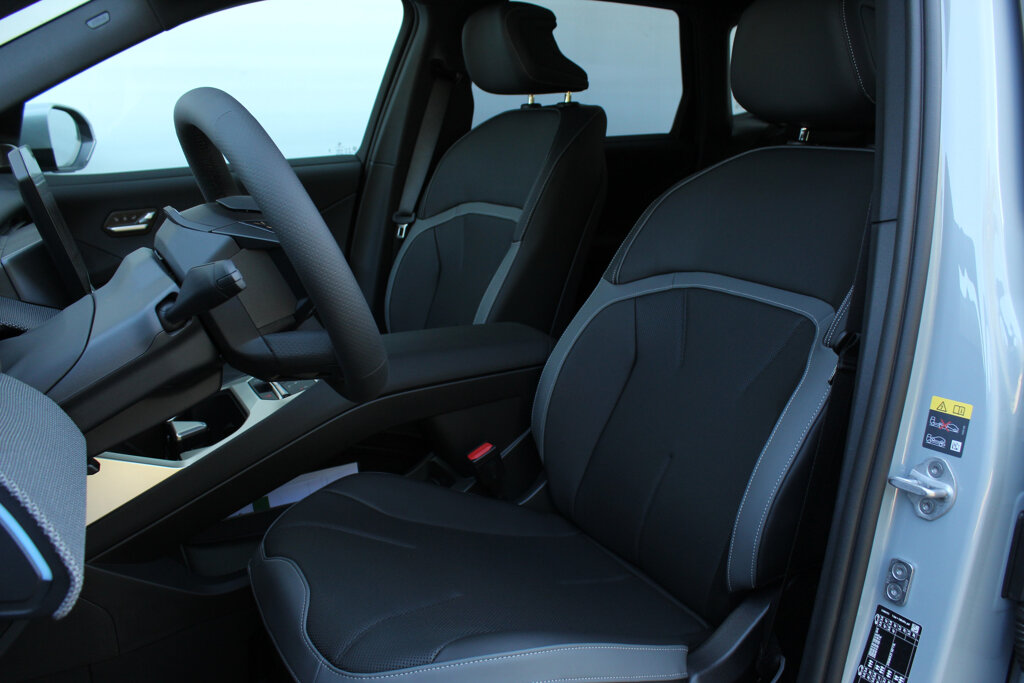BMW iX3 11