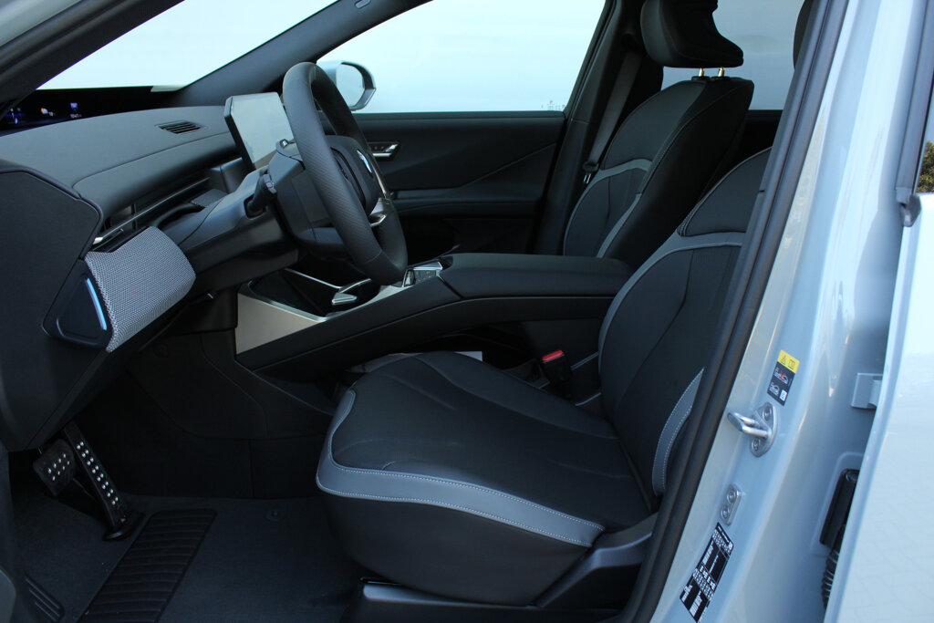 BMW iX3 12