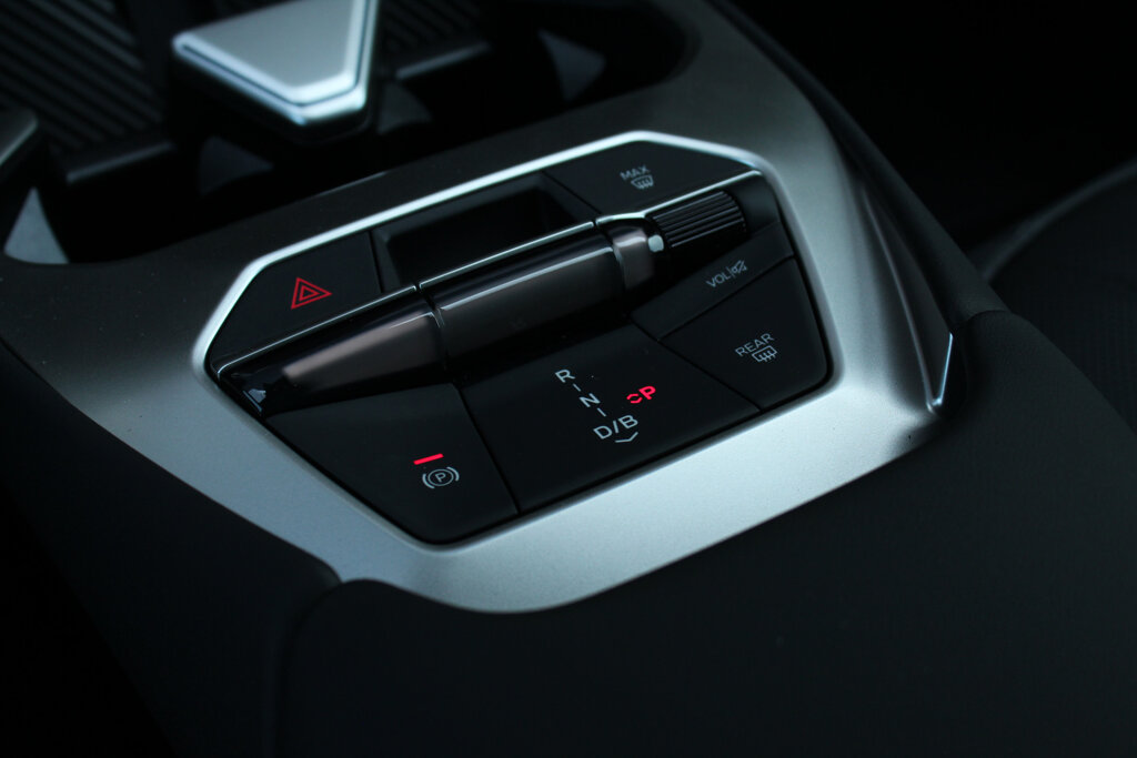 BMW iX3 25