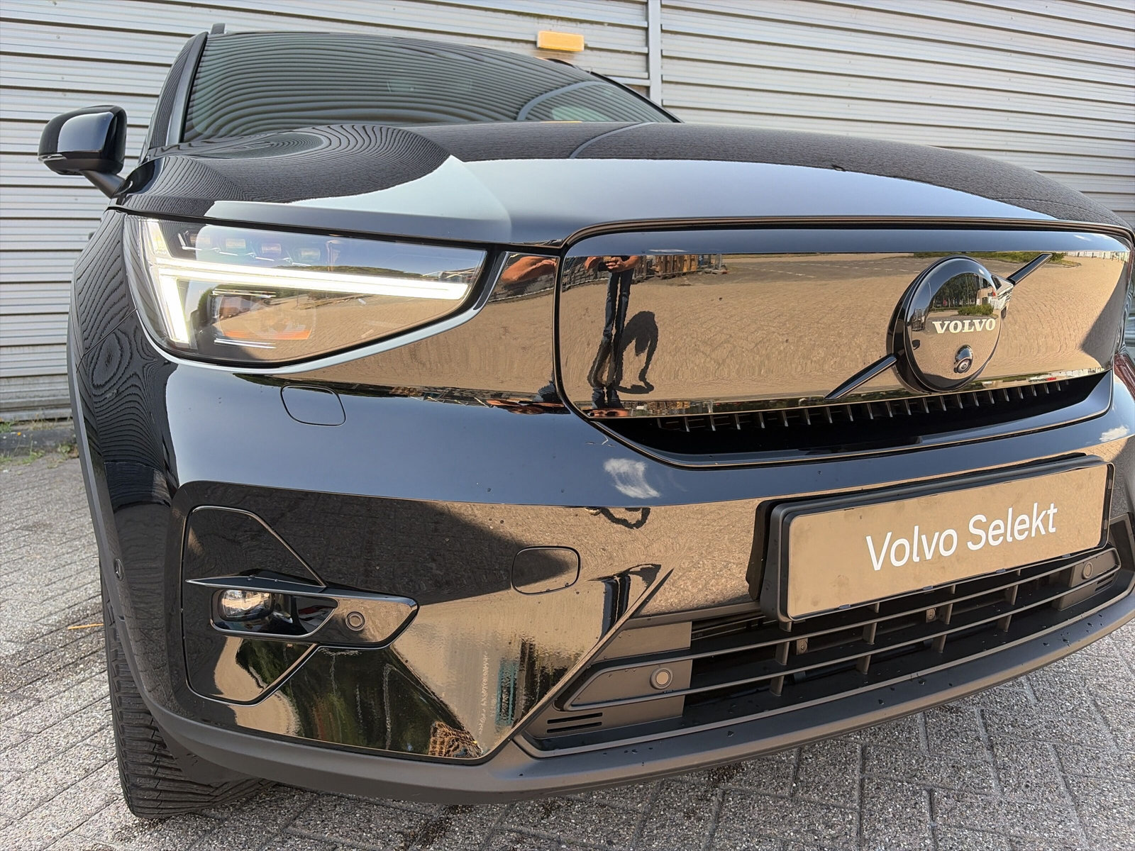 Volvo EX40 Single Motor Extended Range Plus Black Ed. 82 kWh - Afbeelding 4