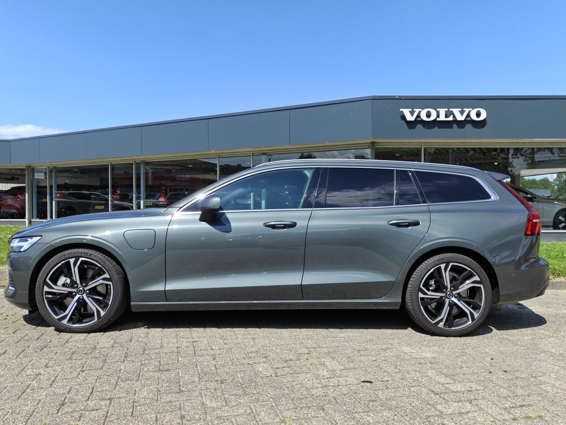 Volvo V60 T6 AWD 350PK Plug-in Hybrid Ultra Bright - Afbeelding 5