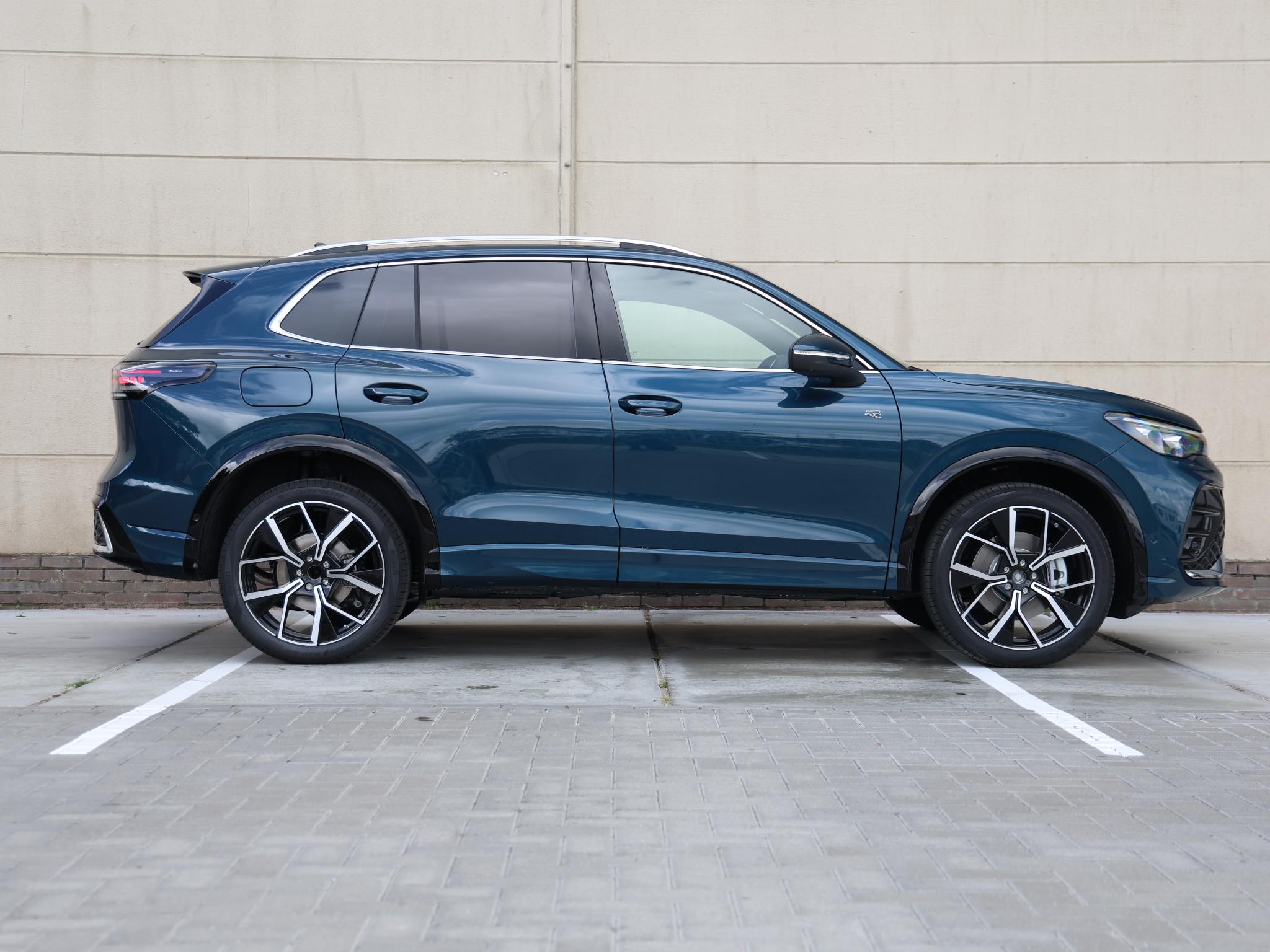 Volkswagen Tiguan R-Line Edition 1.5 eHybrid 204 PK - Afbeelding 2