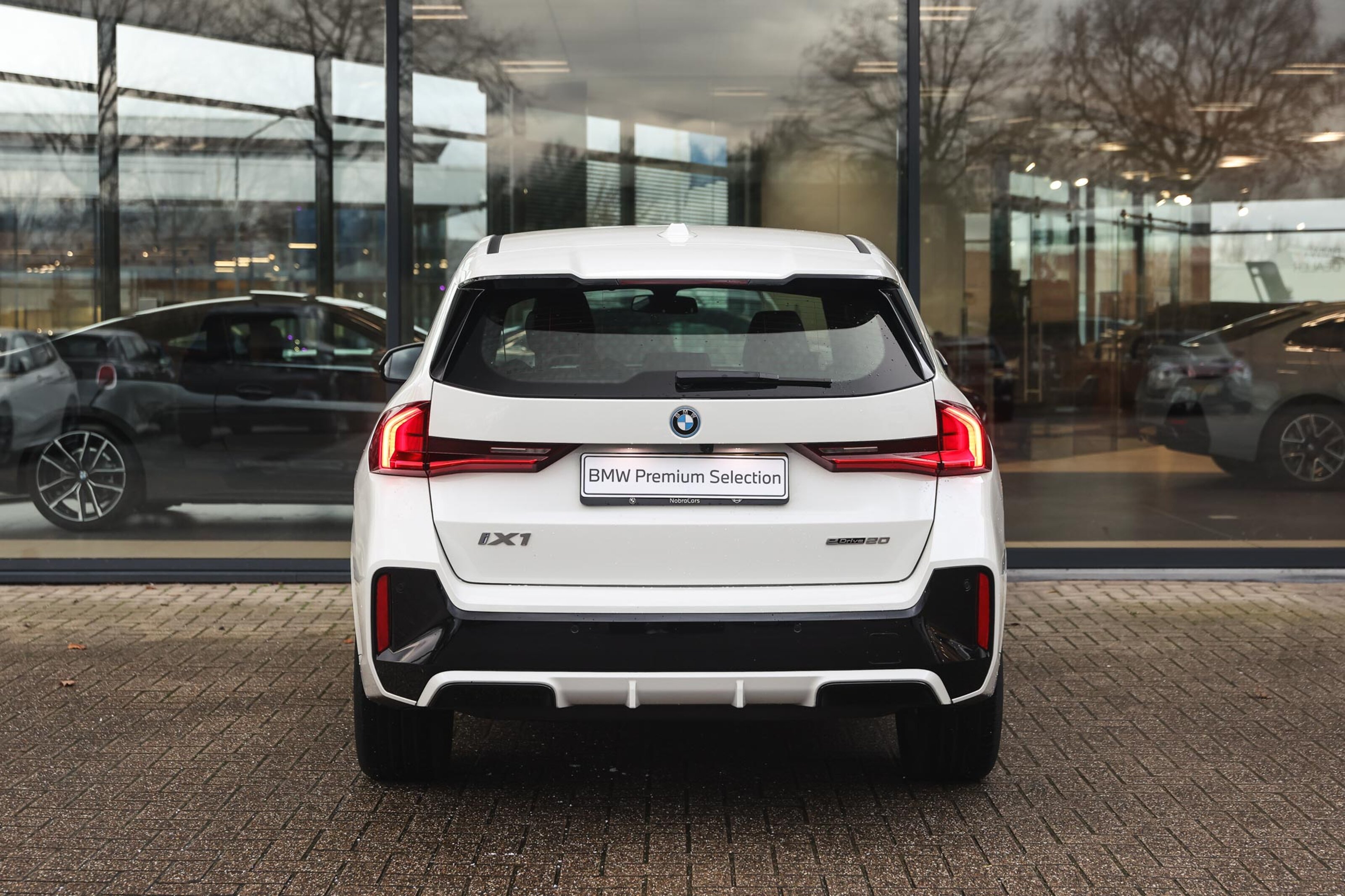 BMW iX1 6