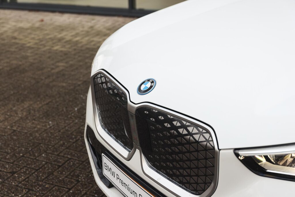 BMW iX1 24