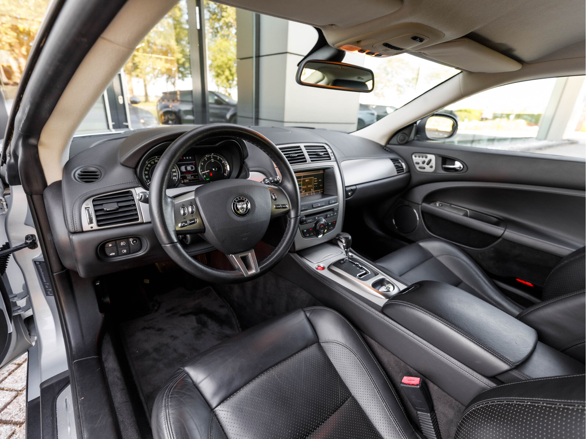 Jaguar XK 4.2 V8 Coupé - Afbeelding 3