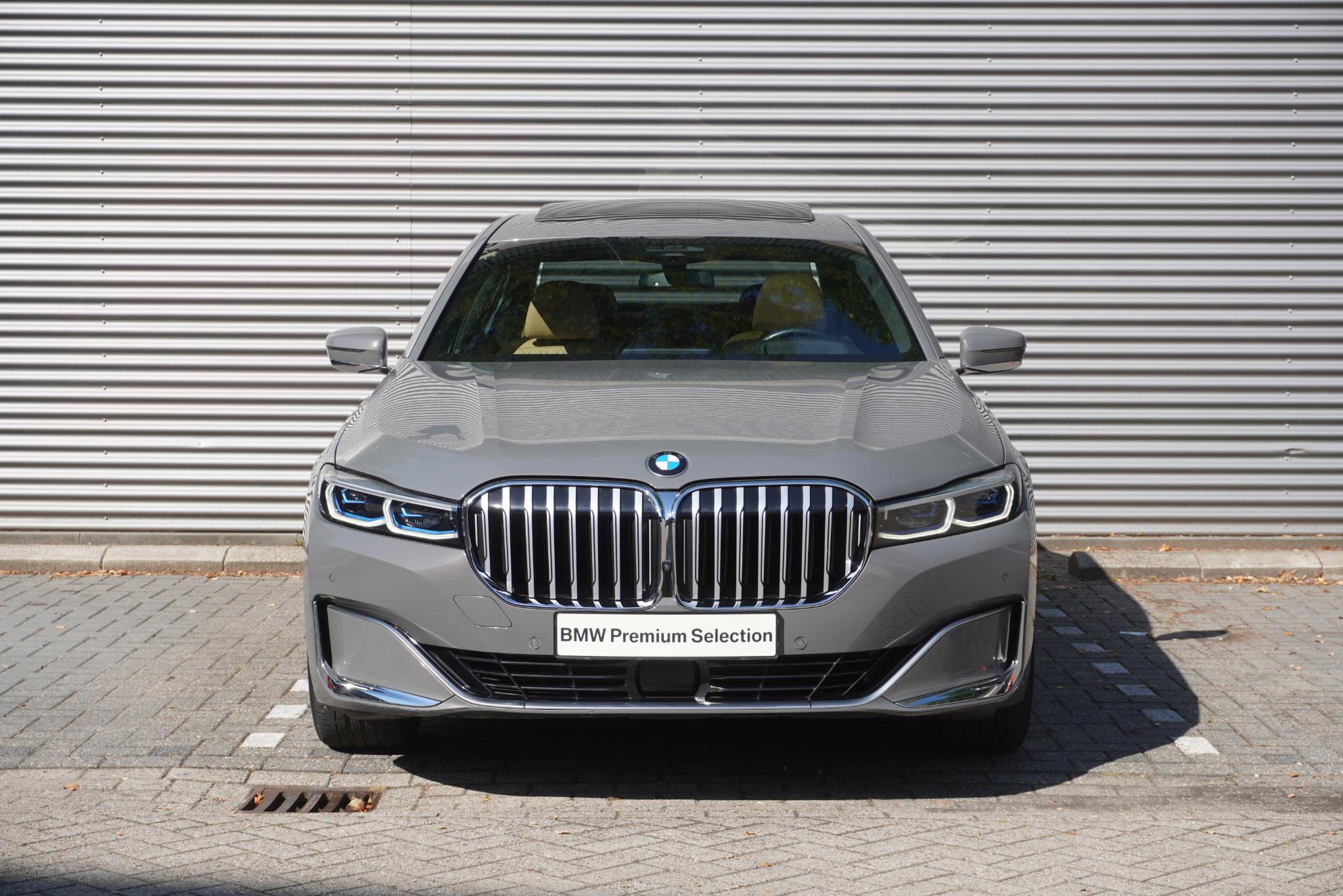 BMW 7 Serie Limousine 745Le xDrive - Afbeelding 3