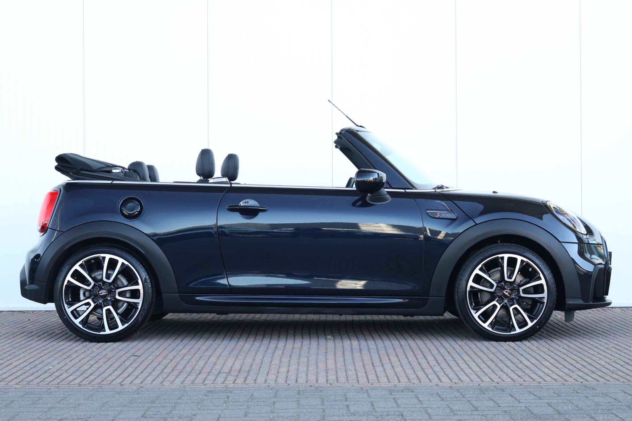 MINI Cabrio