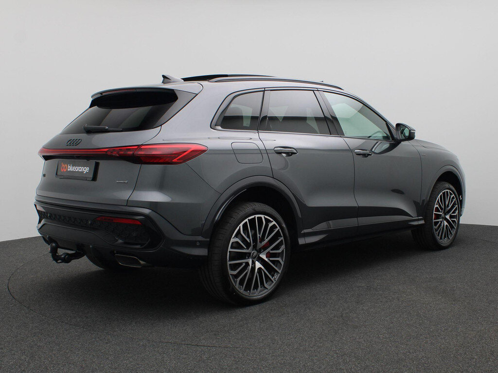 Audi Q5 2.0 TFSI e-hybrid quattro S edition Competition Scherm passagier, head-up, panoramadak, Trekhaak, S-Line, Memorystoel, 21" LM Velgen, Side Assist, Keyless, Elektr. Achterklep, Head-Up Display - Afbeelding 4