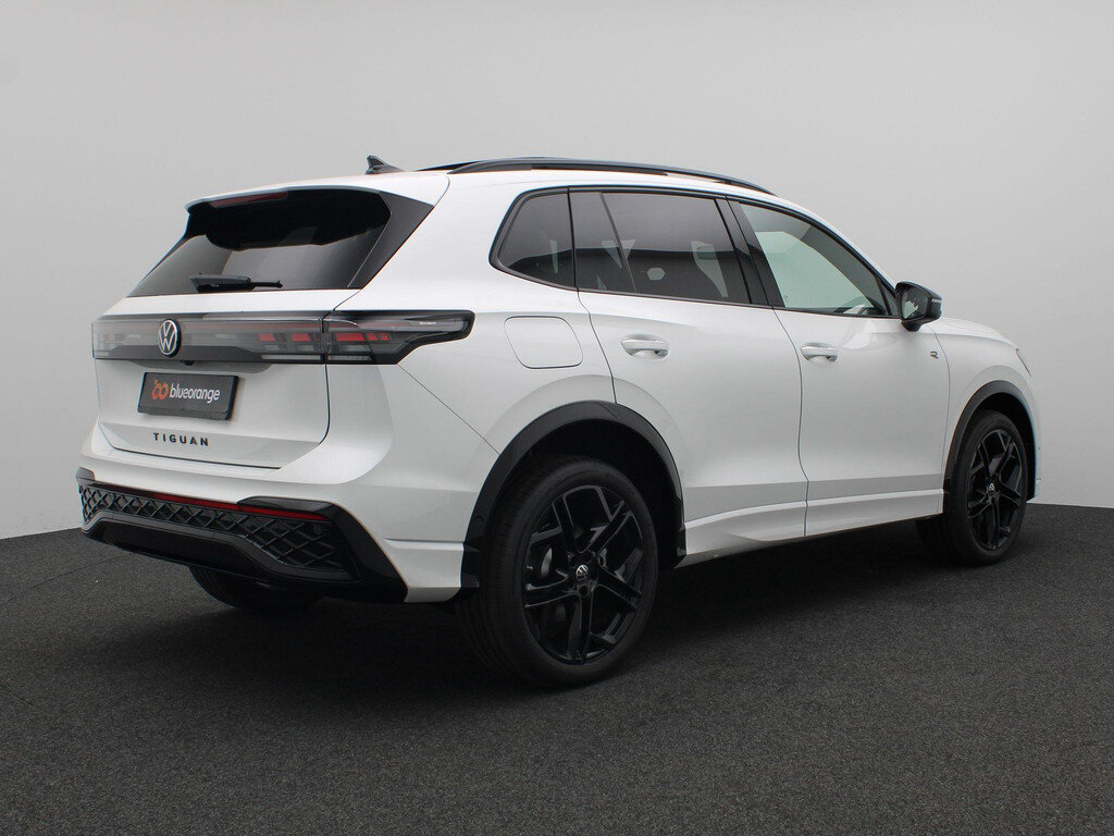 Volkswagen Tiguan 1.5 eHybrid R-Line Edition 272PK DSG Panoramadak, 360gr. Camera, Black Style, 20" LM Velgen, Head-Up Display, Harman Kardon Audio, Elektr. Achterklep - Afbeelding 4