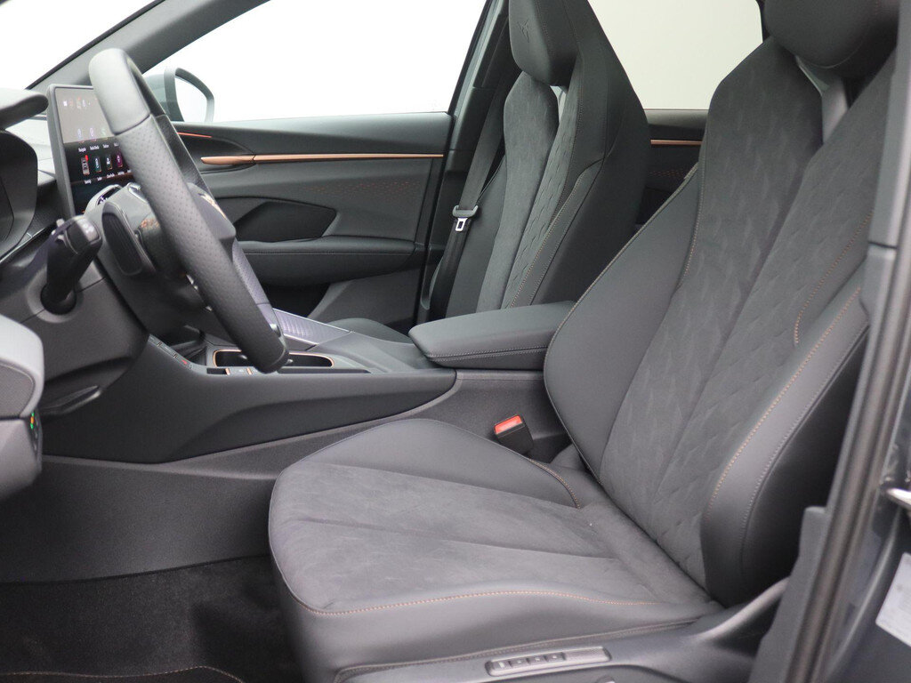 CUPRA Terramar 1.5 TSI e-Hybrid Business 204PK DSG Pano-Schuifdak, Trekhaak, 20'' LM Velgen, Keyless, Head-up Display, 360gr. Camera, Stoel-Stuurverwarming - Afbeelding 5