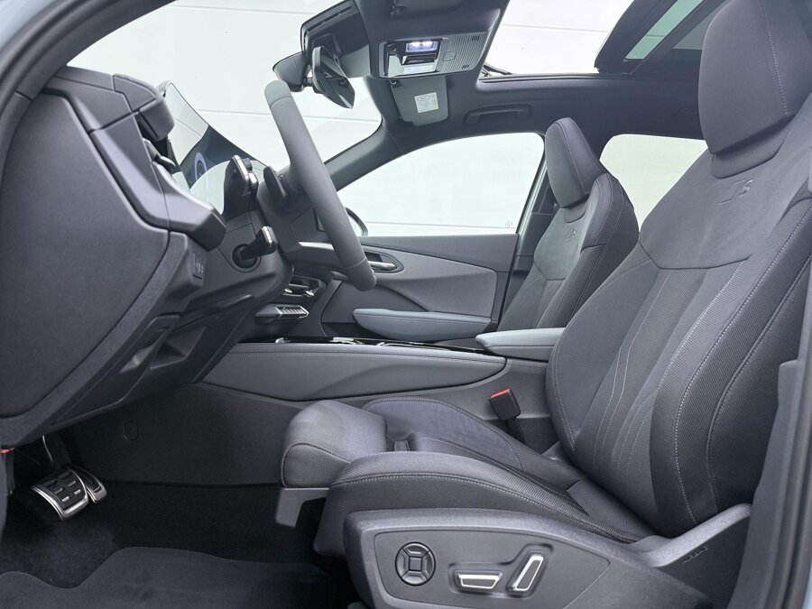 Audi Q3 S edition 1.5 e-hybrid 200 kW / 272 PK