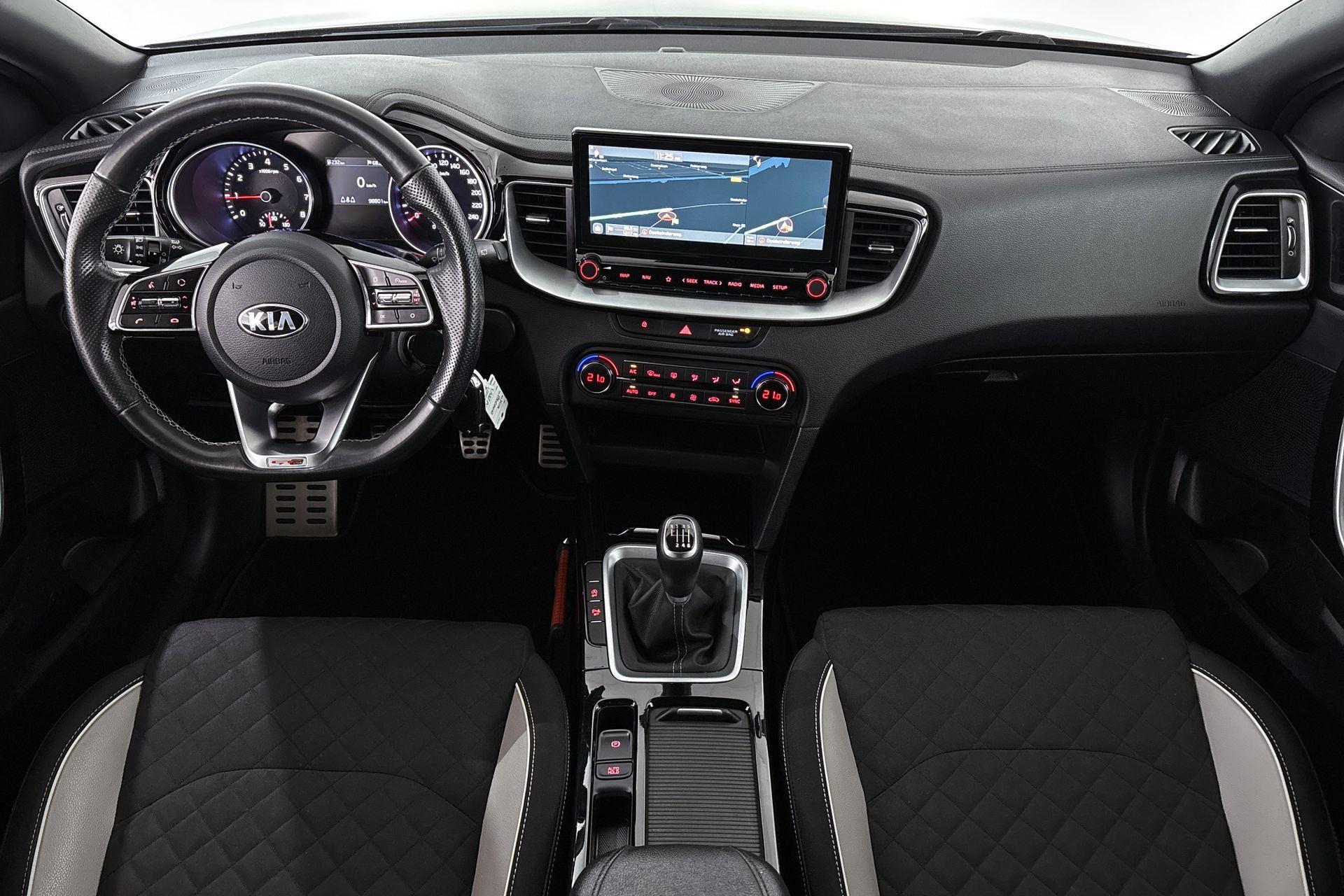 Kia Proceed