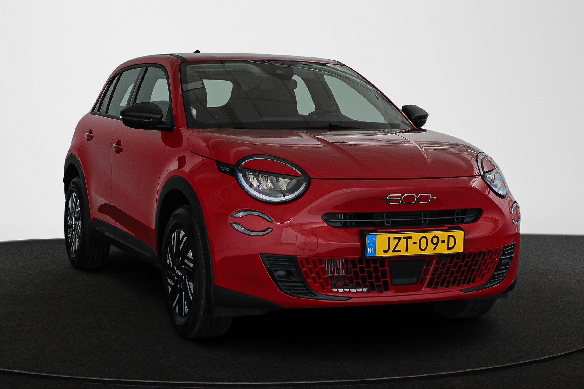 Fiat 600 1.2 Hybrid Urban - Afbeelding 2