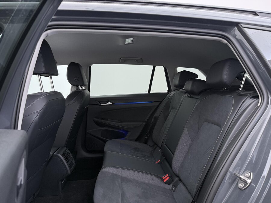Volkswagen Golf Variant 1.5 eTSI Life Edition