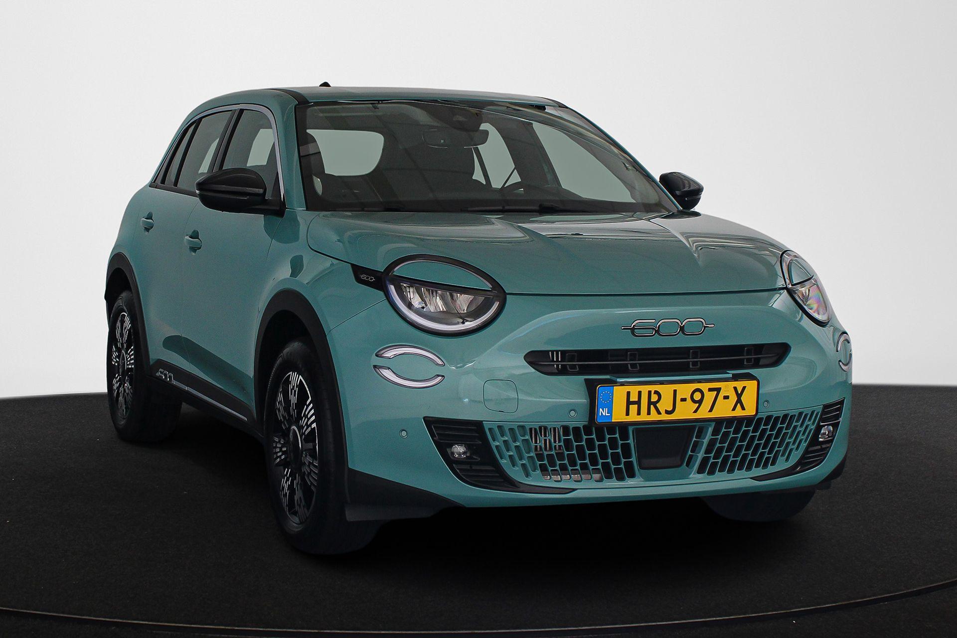 Fiat 600 1.2 Hybrid Urban - Afbeelding 2