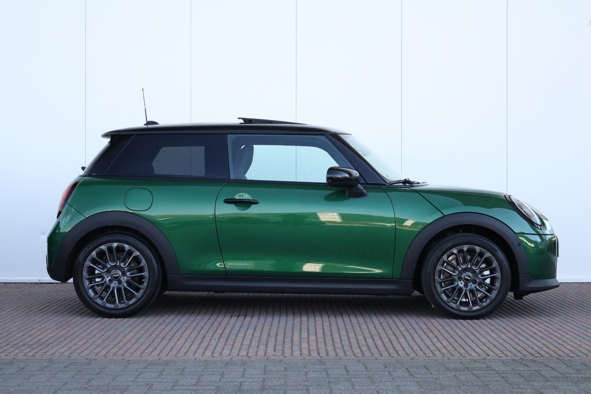 MINI 3-Deurs 1.5 Cooper C Blackyard - Afbeelding 3