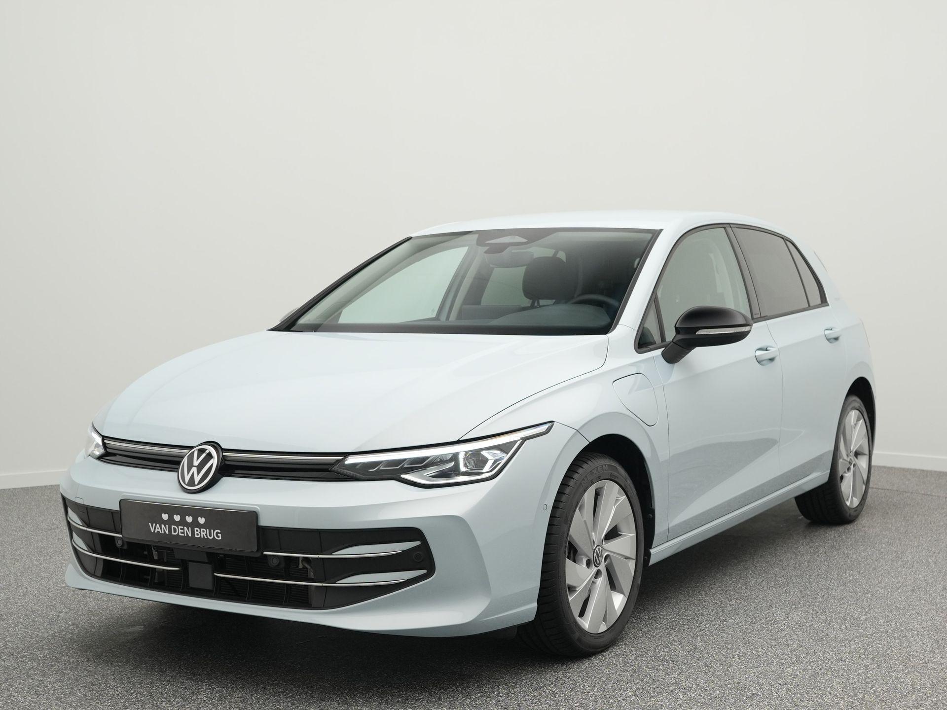 Volkswagen Golf Life Edition 1.5 eHybrid 204 PK